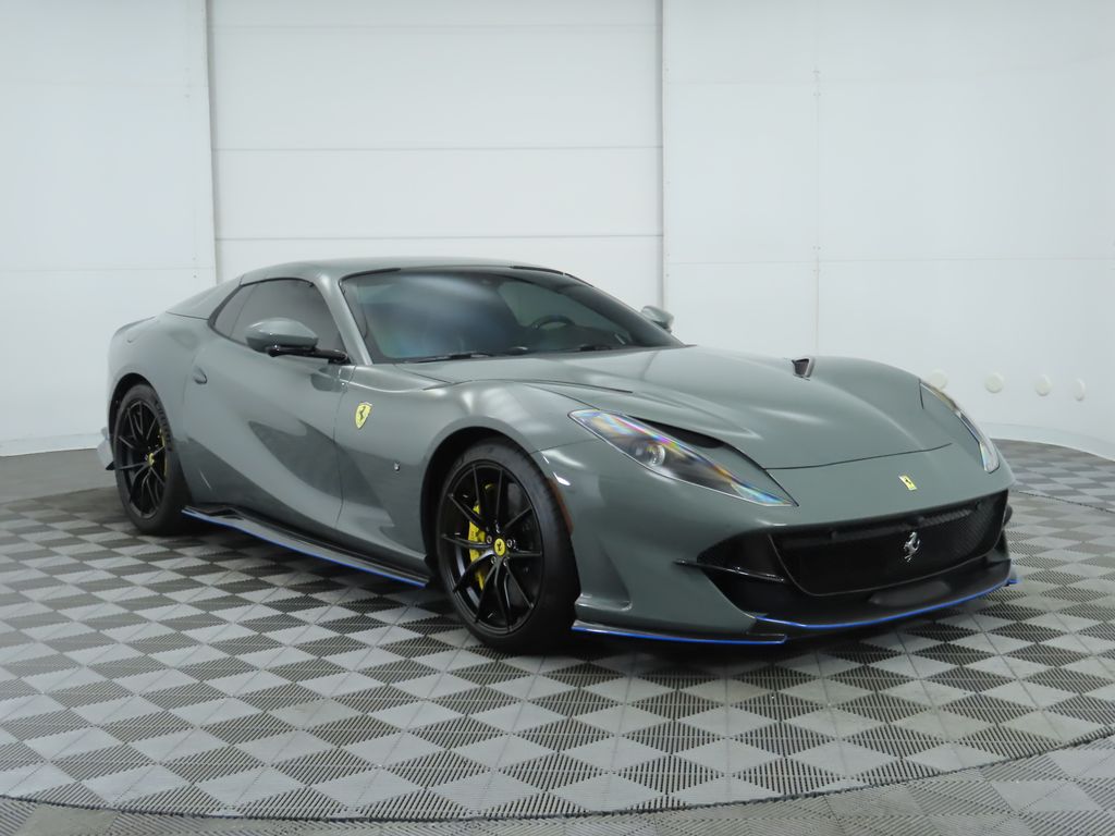 2023 Ferrari 812 GTS