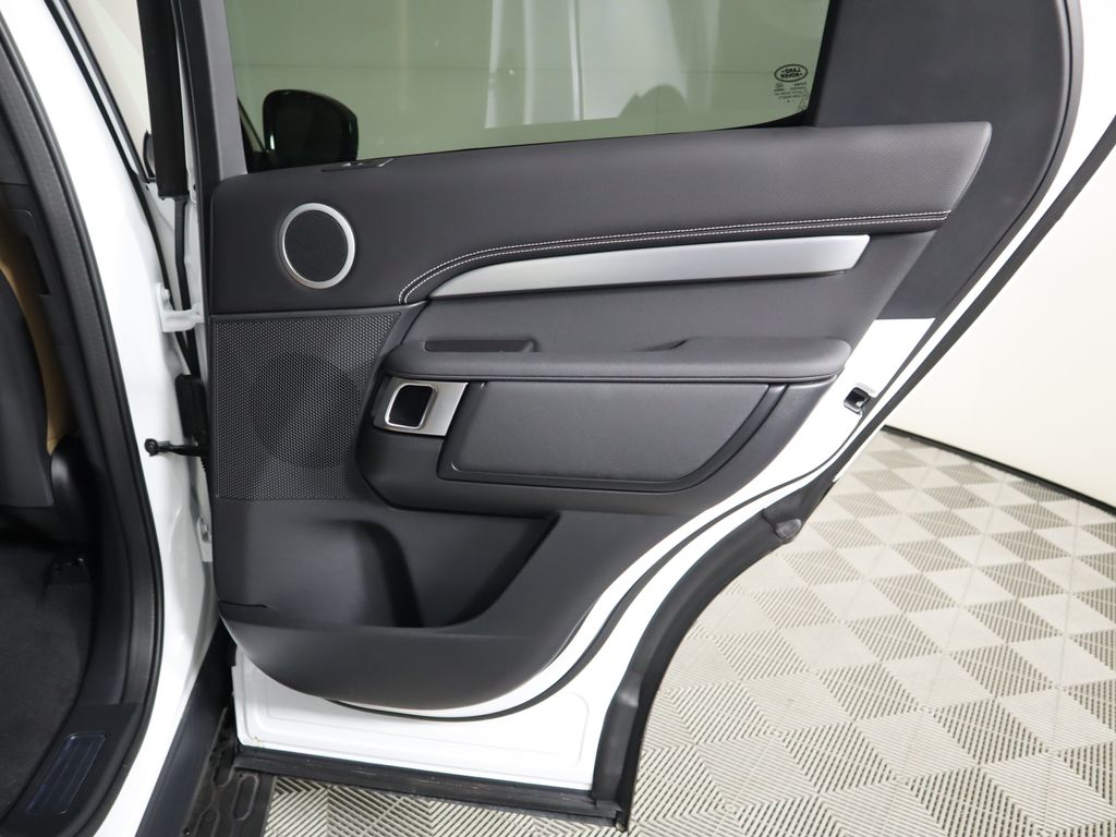 2025 Land Rover Discovery