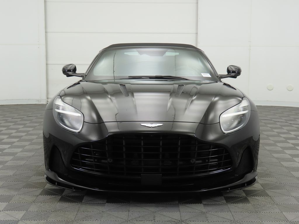 2025 Aston Martin DB12