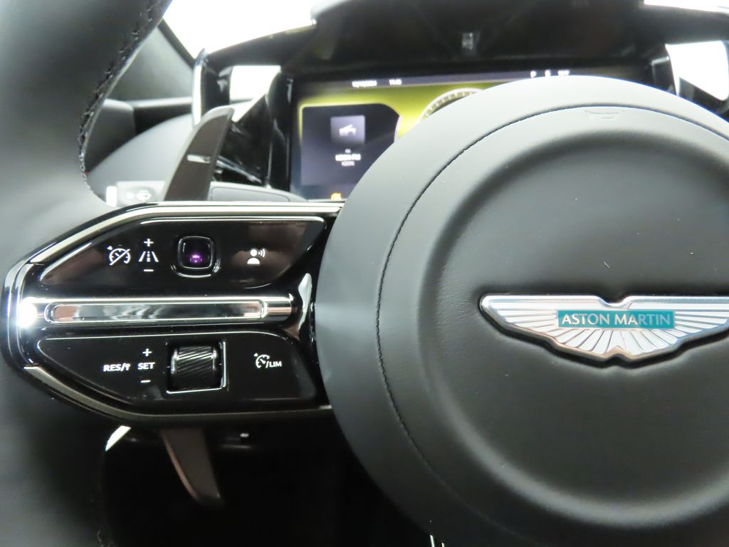 2025 Aston Martin Vantage Base V8 Coupe