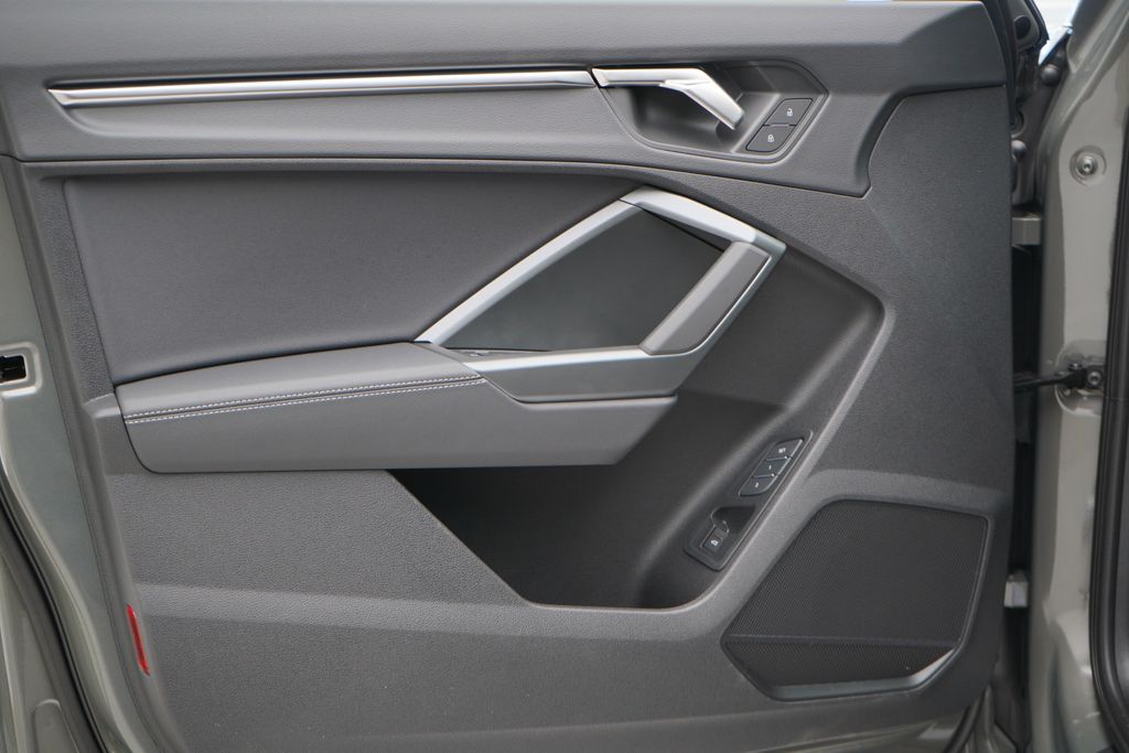 2025 Audi Q3 S Line quattro