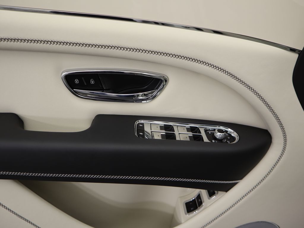 2024 Bentley Bentayga