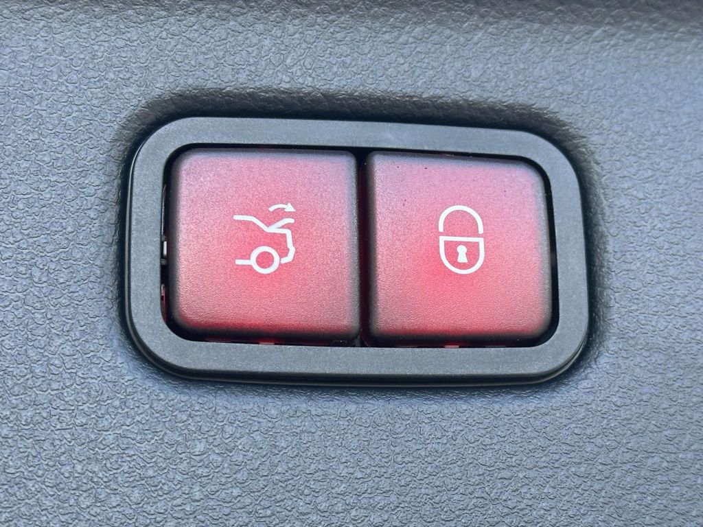 2025 Mercedes-Benz S-Class