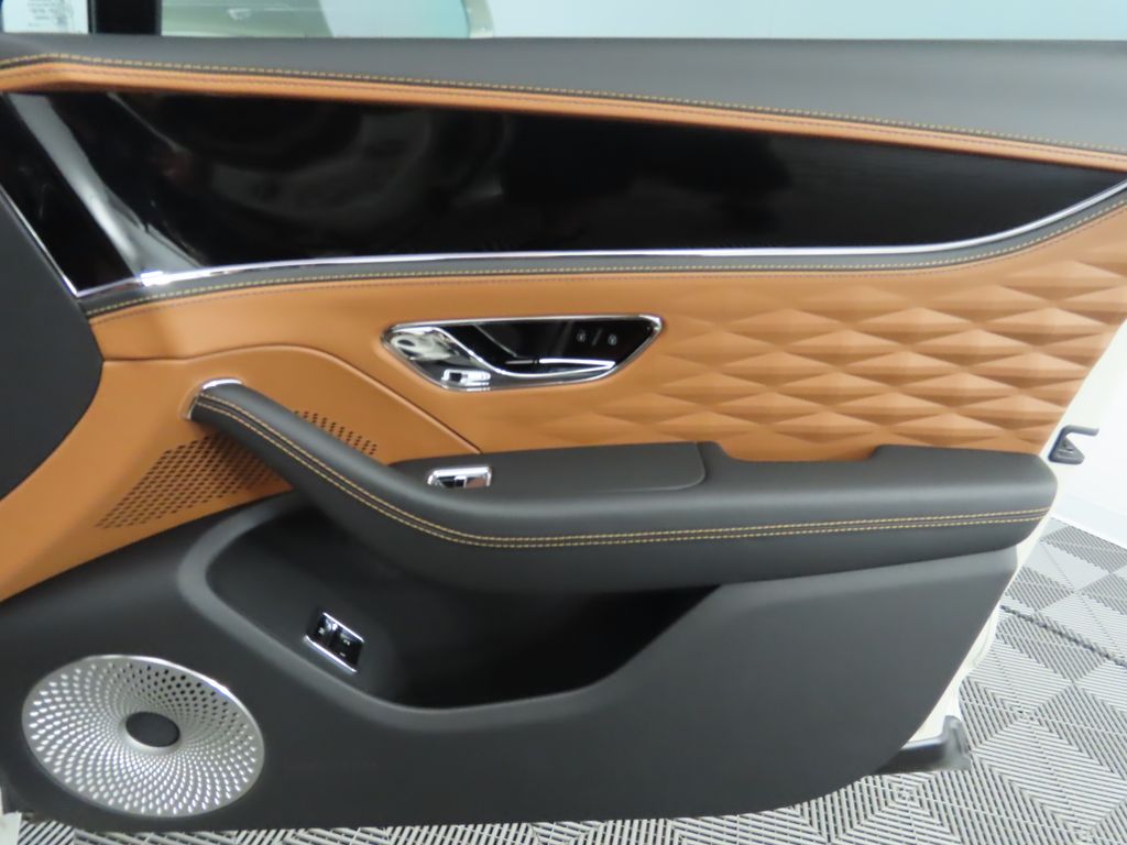 2024 Bentley Flying Spur