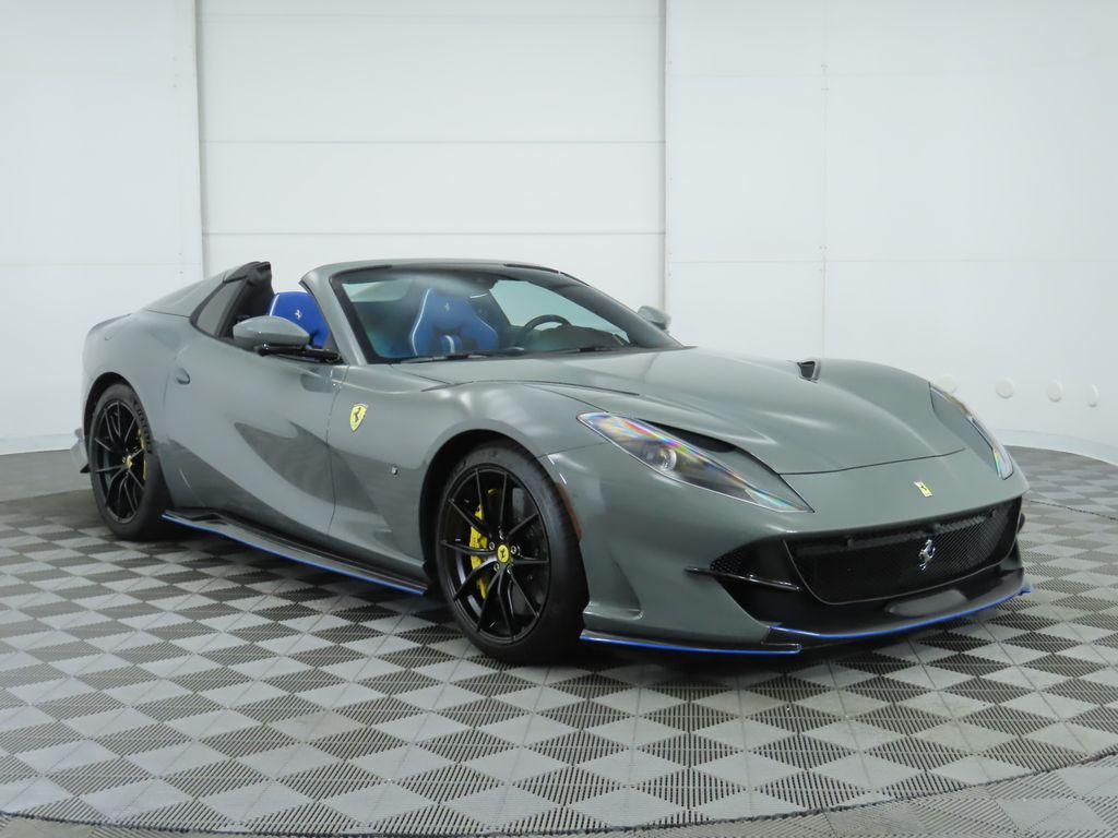 2023 Ferrari 812 GTS