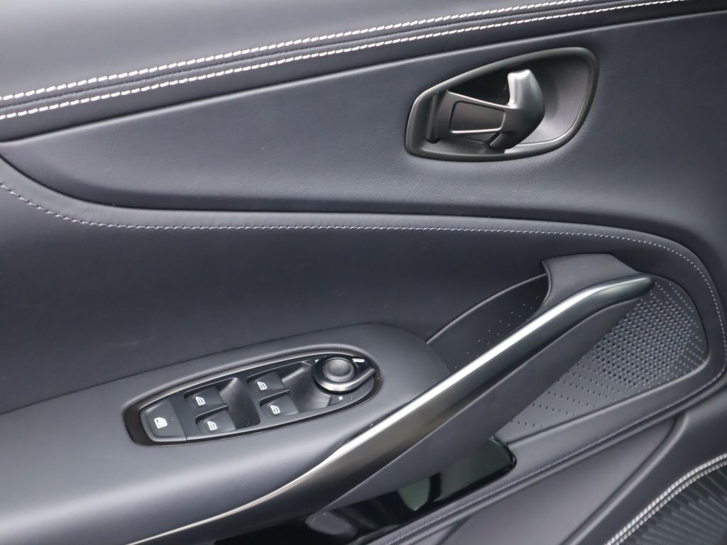 2024 Aston Martin DBX 707 SUV