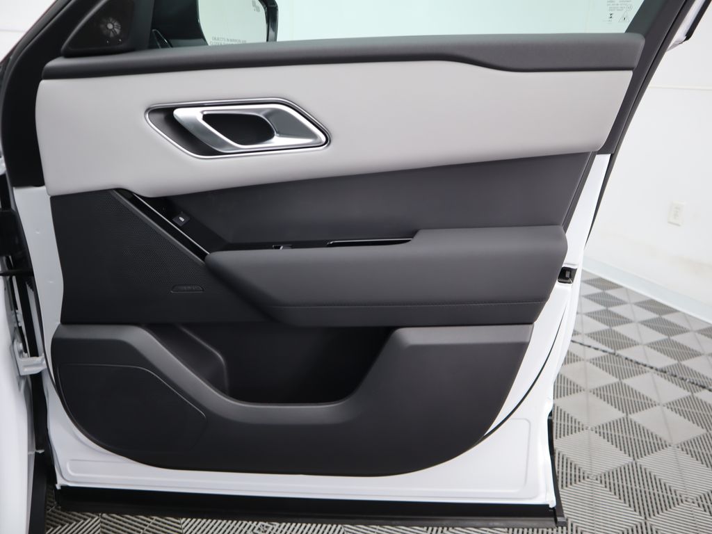 2025 Land Rover Range Rover Velar