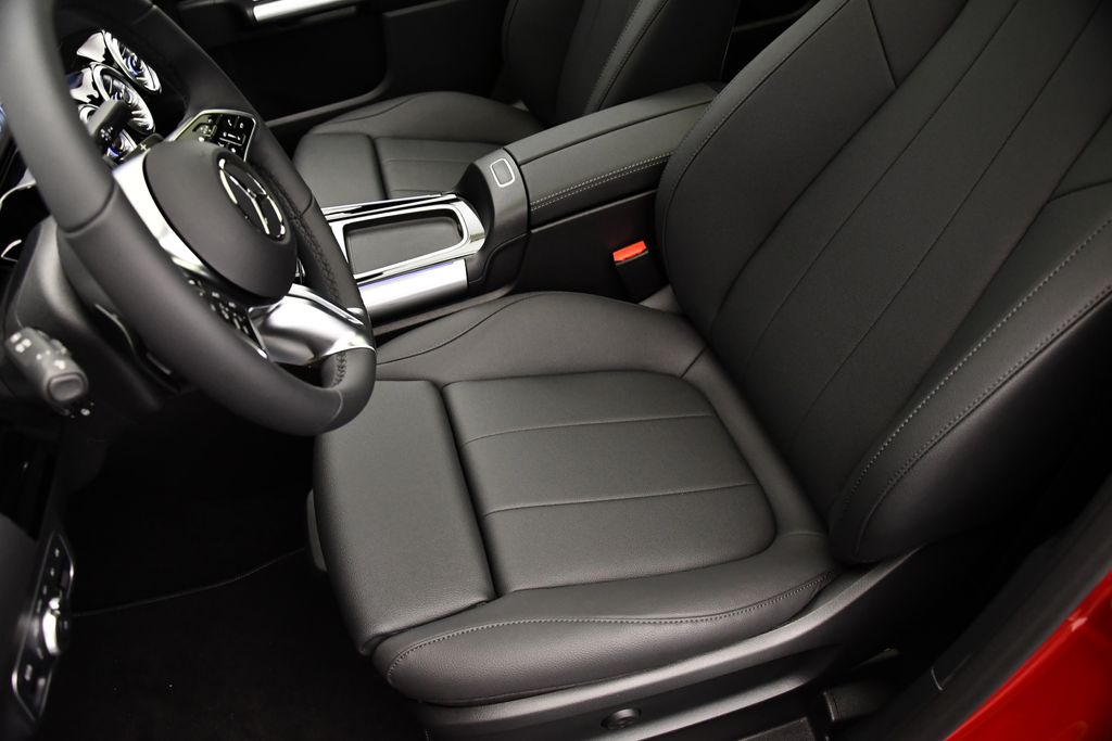 2025 Mercedes-Benz GLA