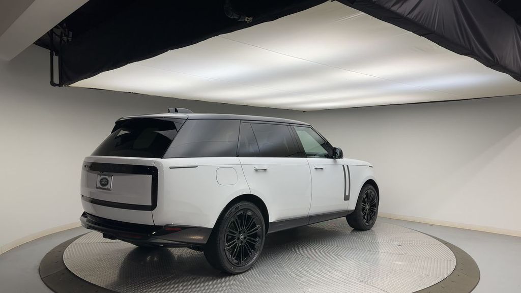 2025 Land Rover Range Rover