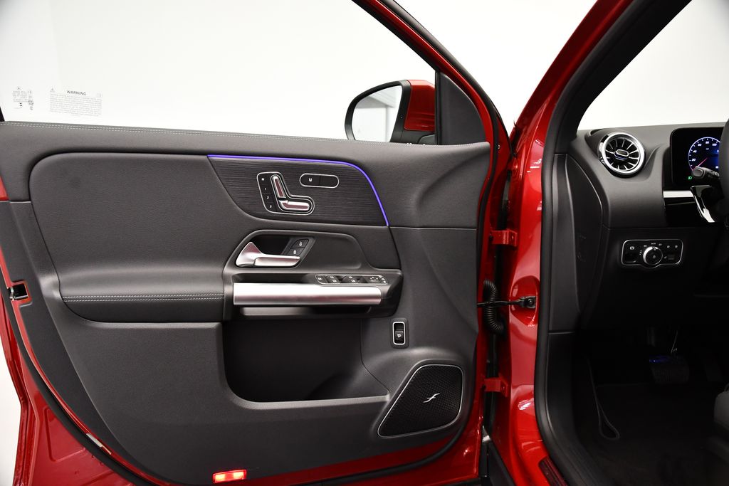 2025 Mercedes-Benz GLA