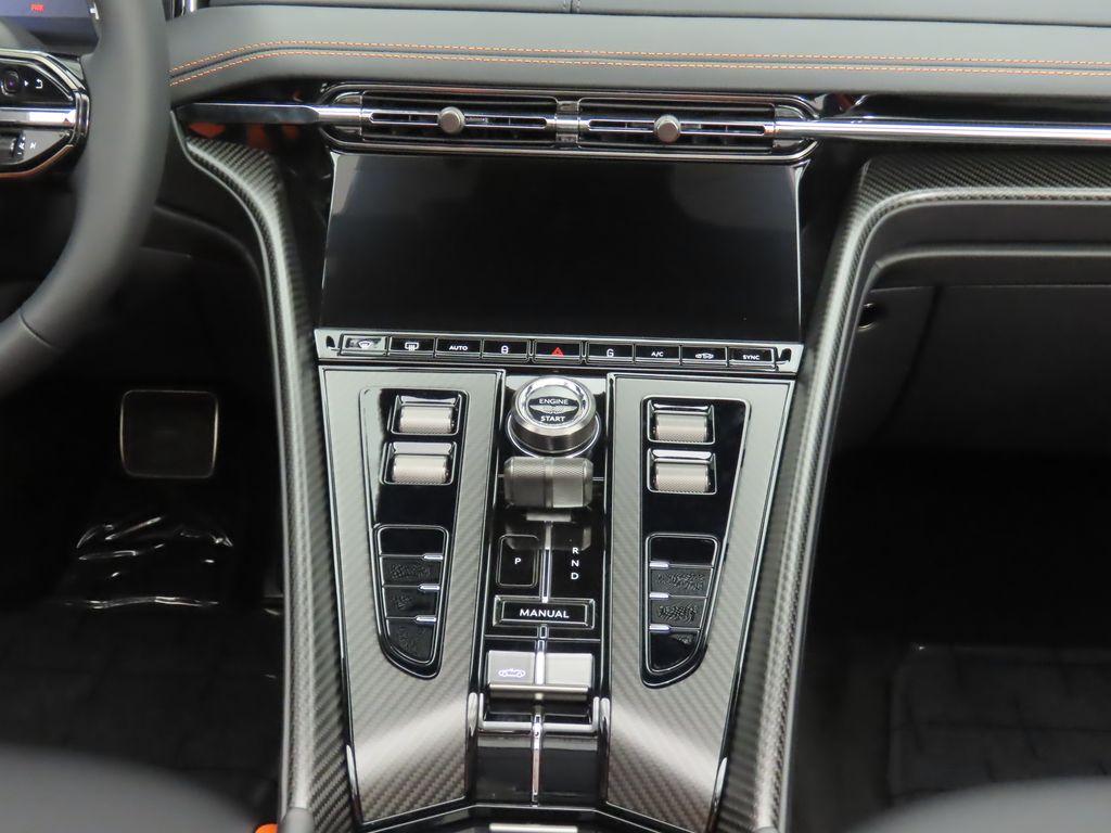 2025 Aston Martin DB12