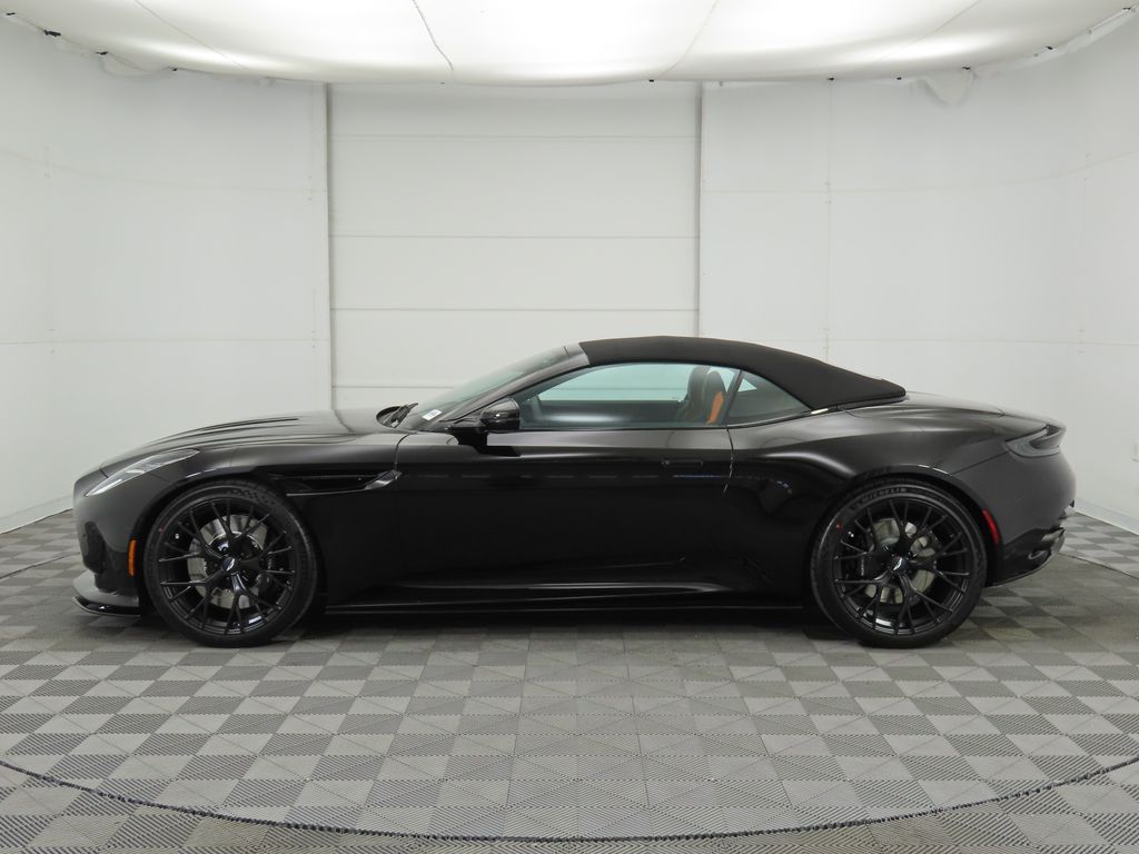 2025 Aston Martin DB12