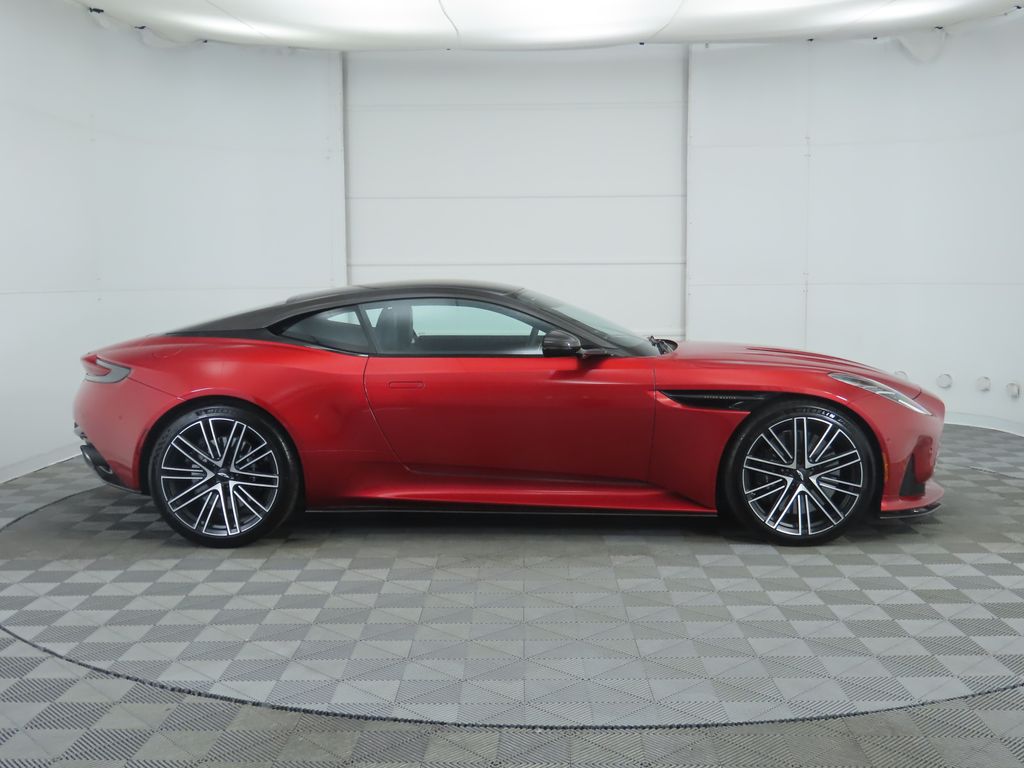 2024 Aston Martin DB12