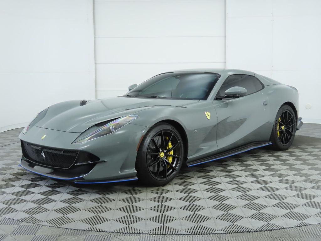 2023 Ferrari 812 GTS