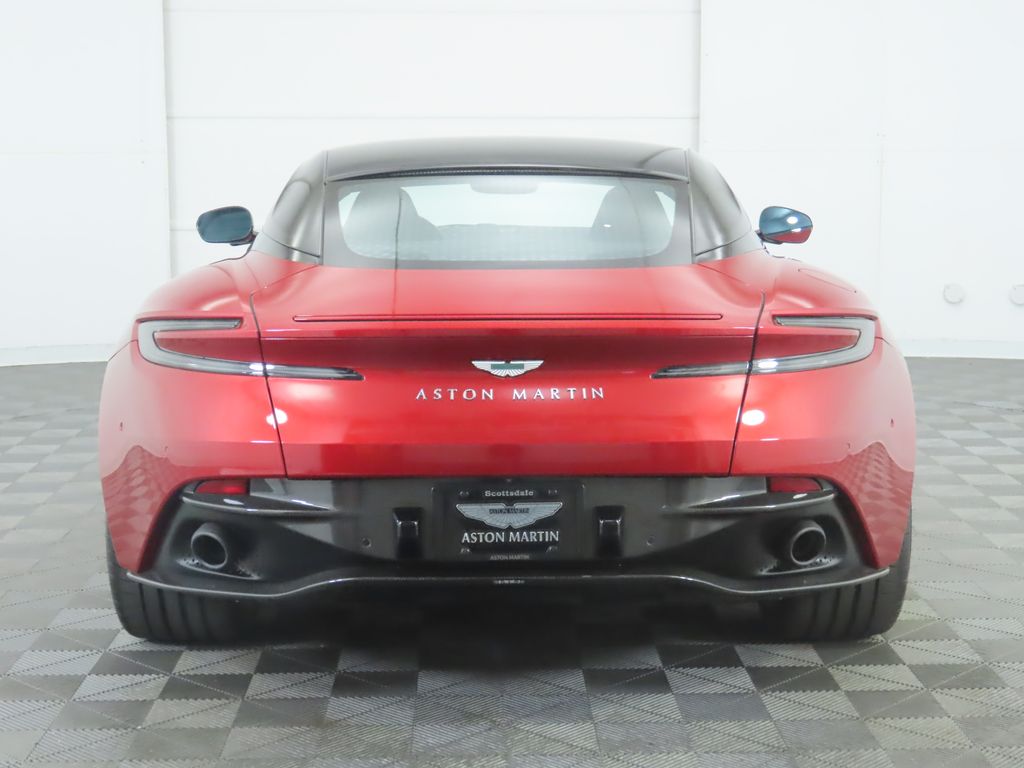 2024 Aston Martin DB12