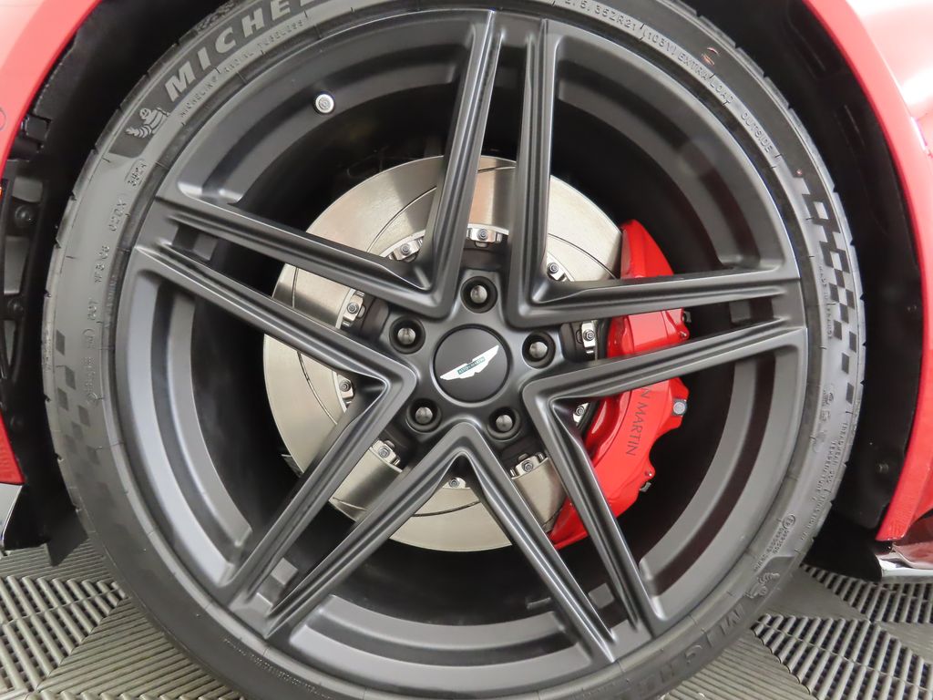 2025 Aston Martin Vantage Base V8 Coupe