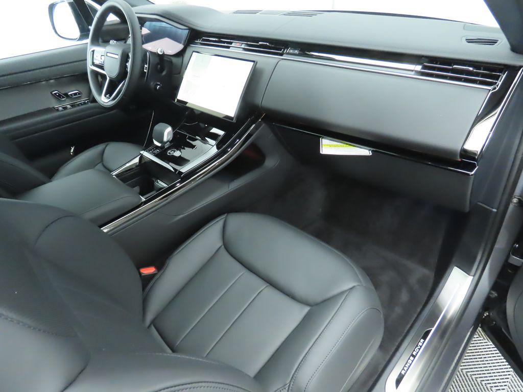 2025 Land Rover Range Rover Sport