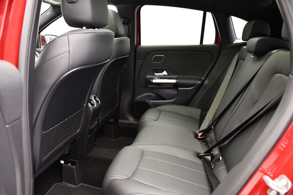 2025 Mercedes-Benz GLA