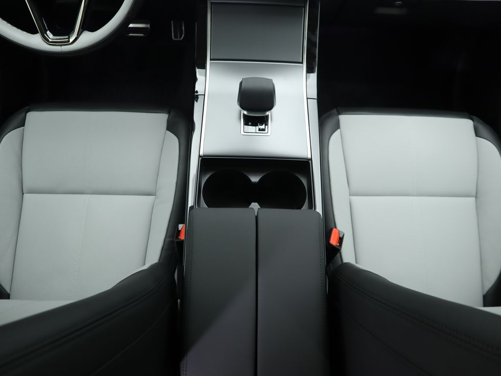 2025 Land Rover Range Rover Velar