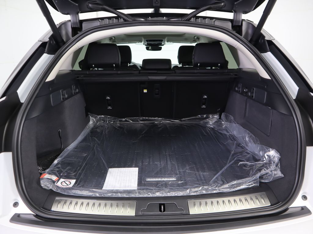 2025 Land Rover Range Rover Velar