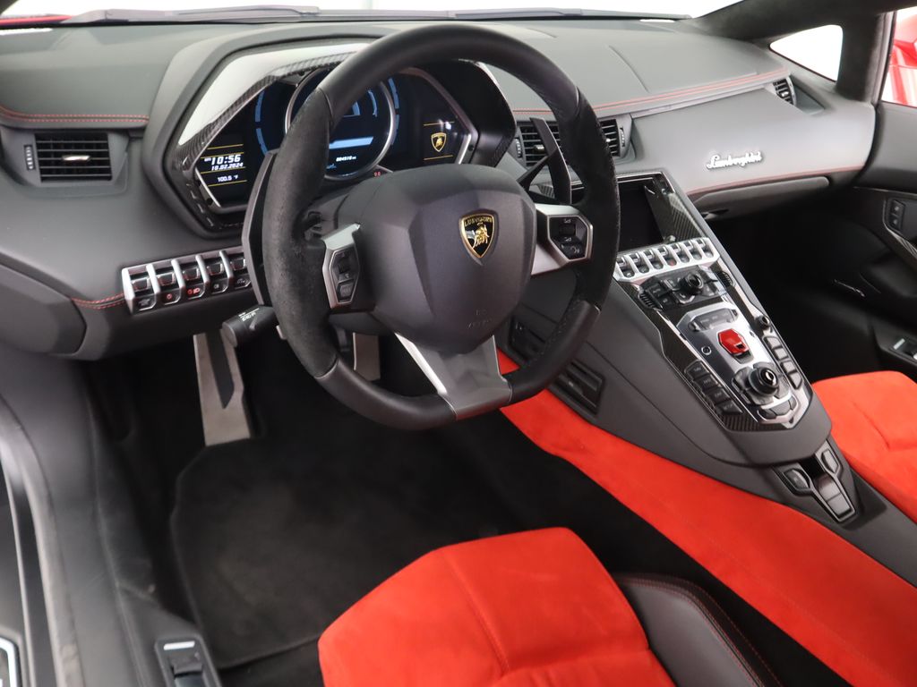 2014 Lamborghini Aventador