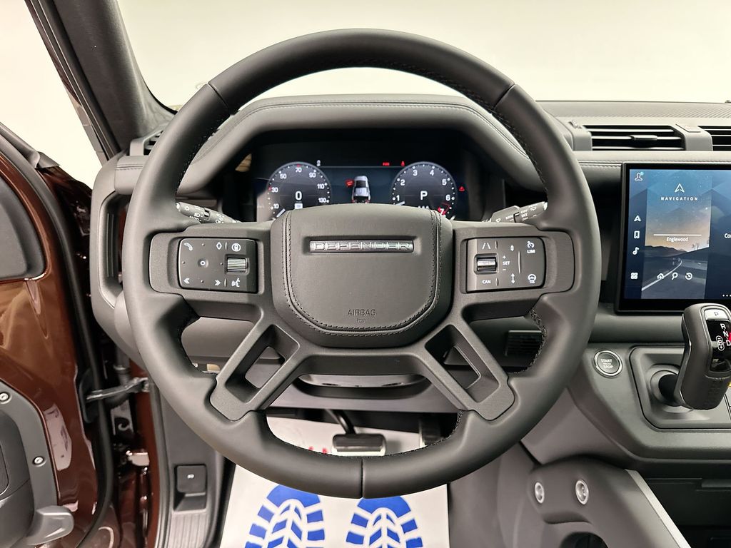 2025 Land Rover Defender 110