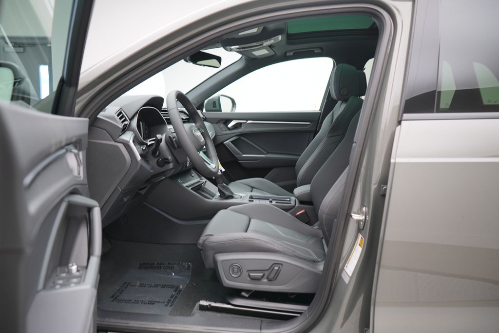 2025 Audi Q3 S Line quattro