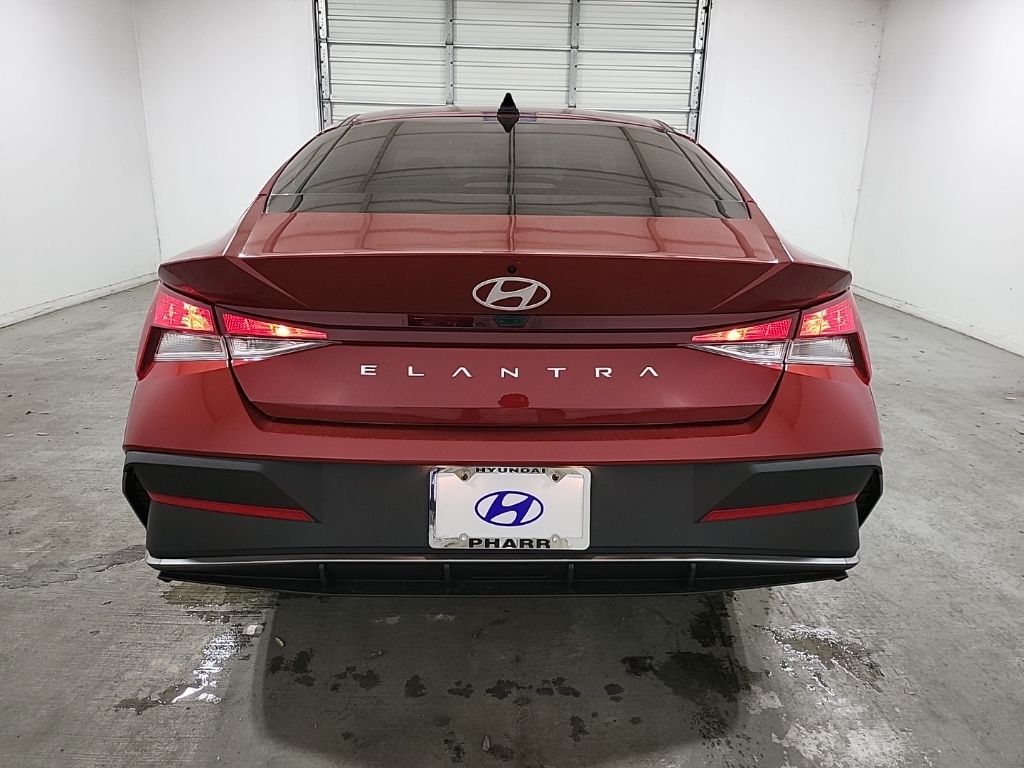 2025 Hyundai Elantra