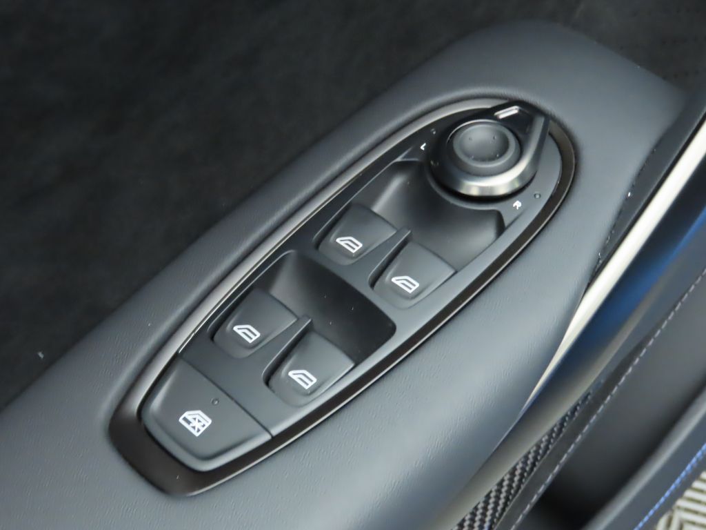 2024 Aston Martin DBX SUV