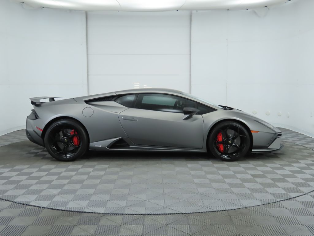 2023 Lamborghini Huracan Tecnica