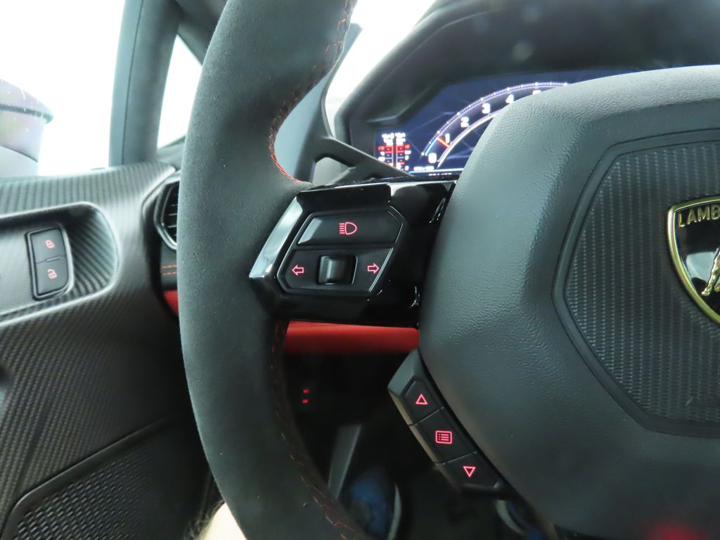 2023 Lamborghini Huracan Tecnica