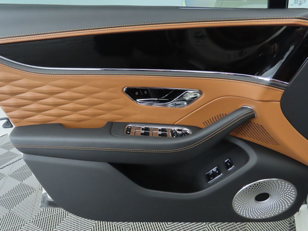 2024 Bentley Flying Spur