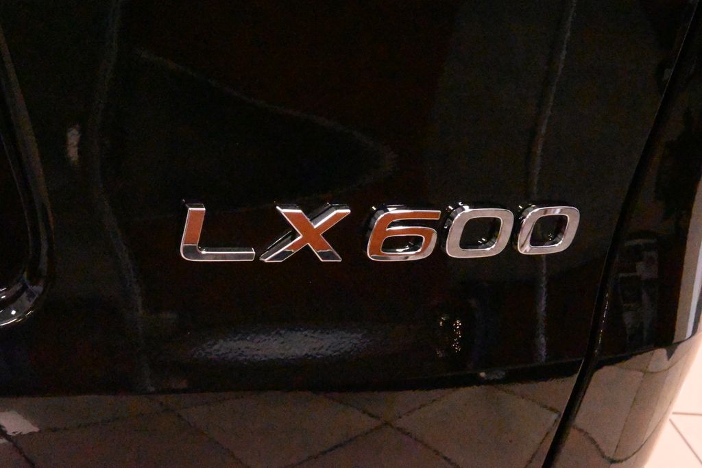 2024 Lexus LX