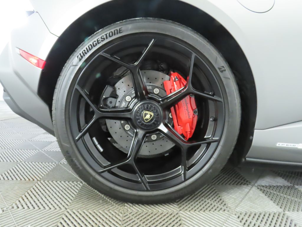 2023 Lamborghini Huracan Tecnica