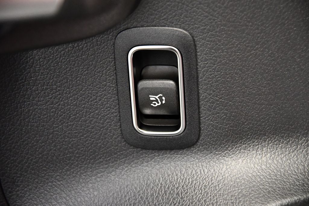 2025 Mercedes-Benz GLA