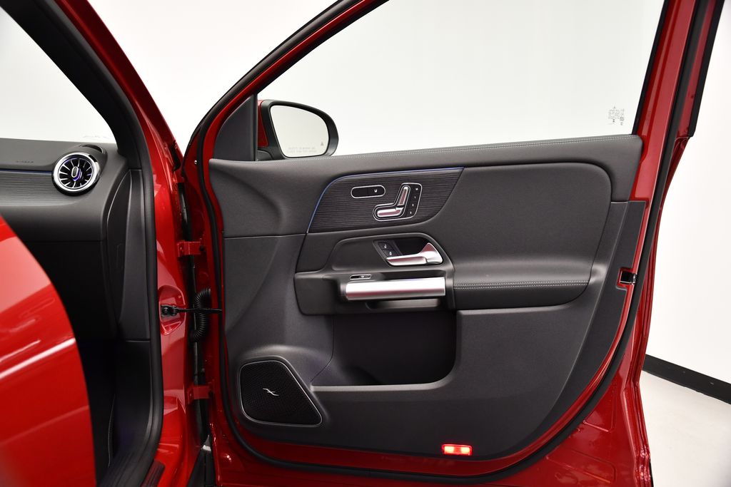 2025 Mercedes-Benz GLA