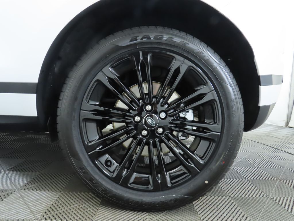 2025 Land Rover Range Rover Evoque