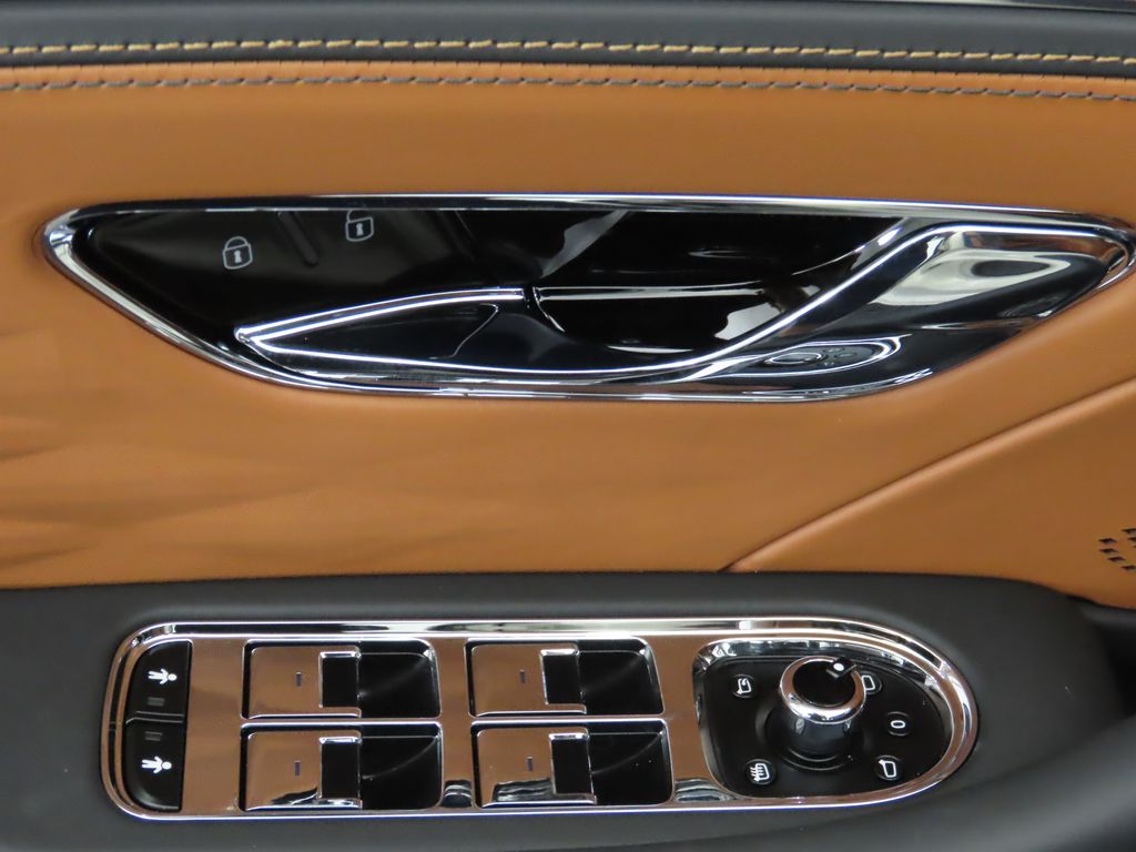 2024 Bentley Flying Spur