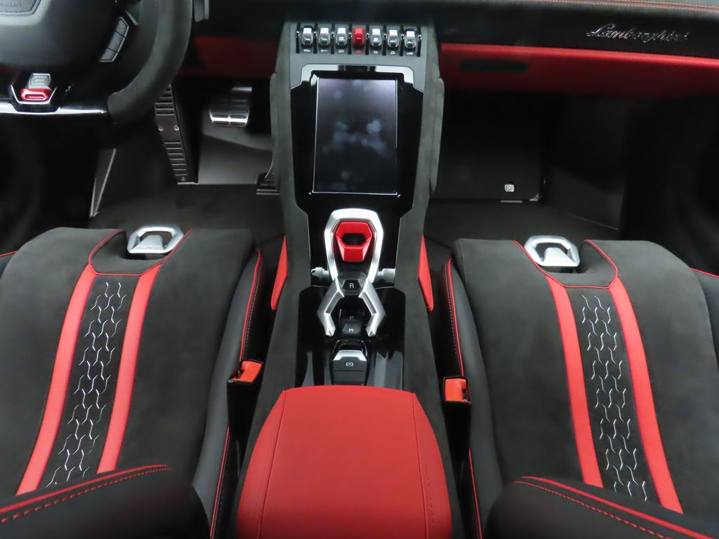 2023 Lamborghini Huracan Tecnica