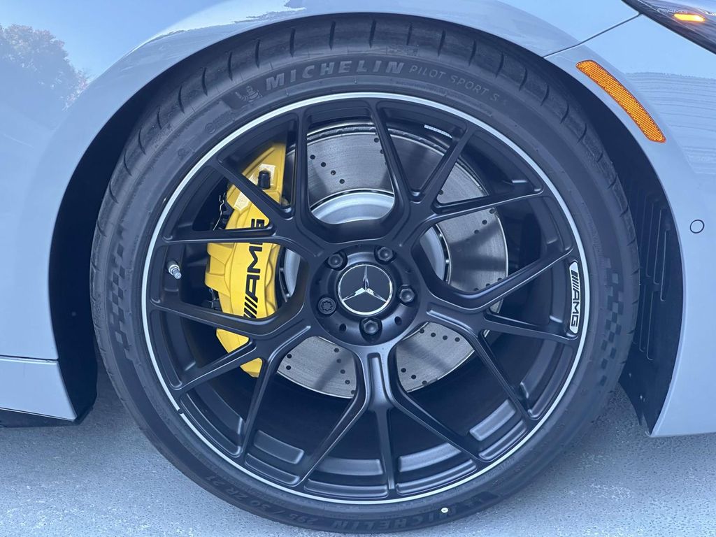 2025 Mercedes-Benz AMG