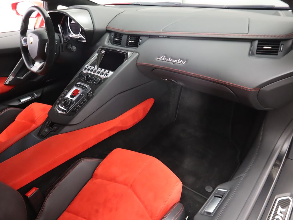 2014 Lamborghini Aventador