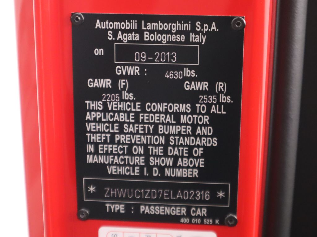 2014 Lamborghini Aventador