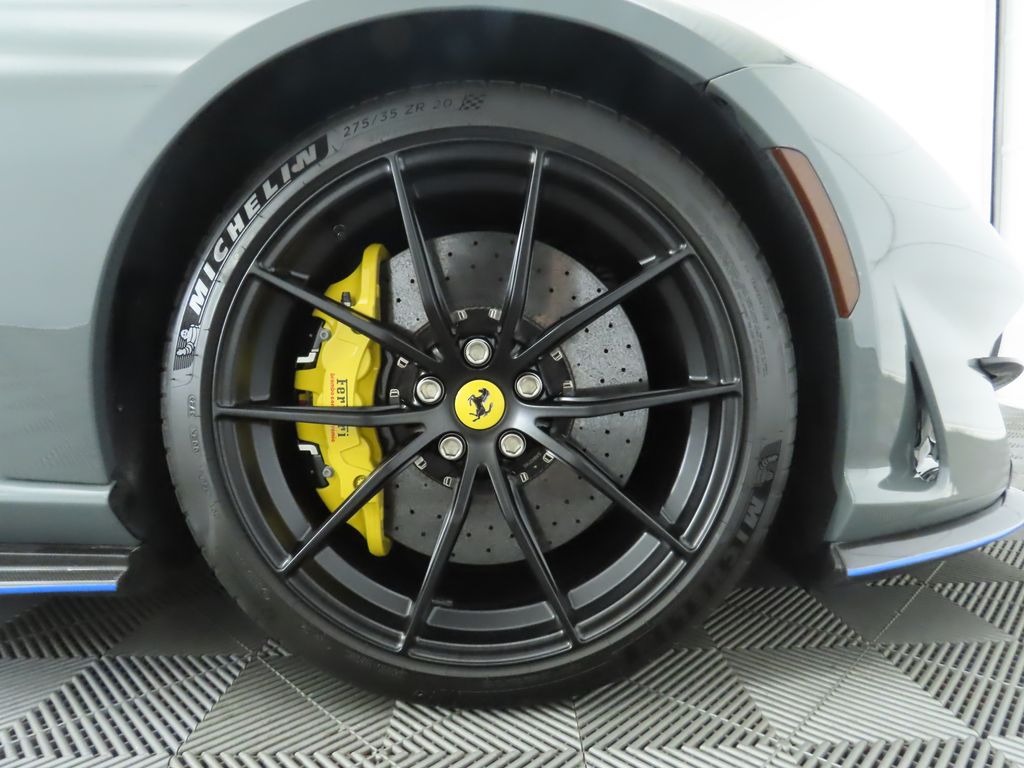 2023 Ferrari 812 GTS