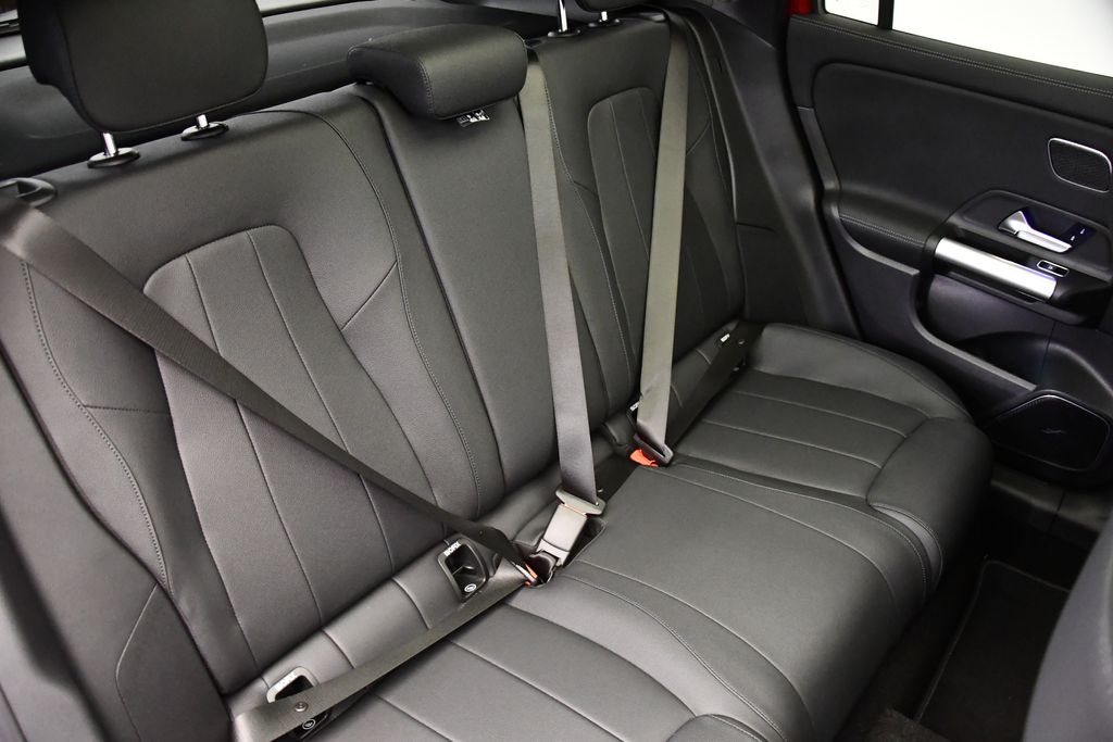 2025 Mercedes-Benz GLA