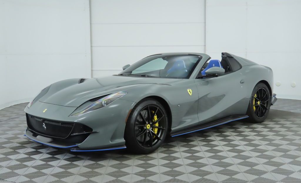 2023 Ferrari 812 GTS