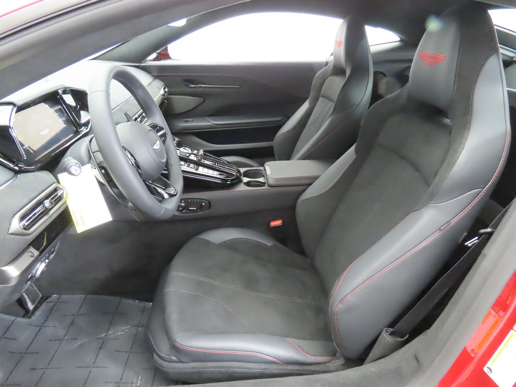 2025 Aston Martin Vantage Base V8 Coupe