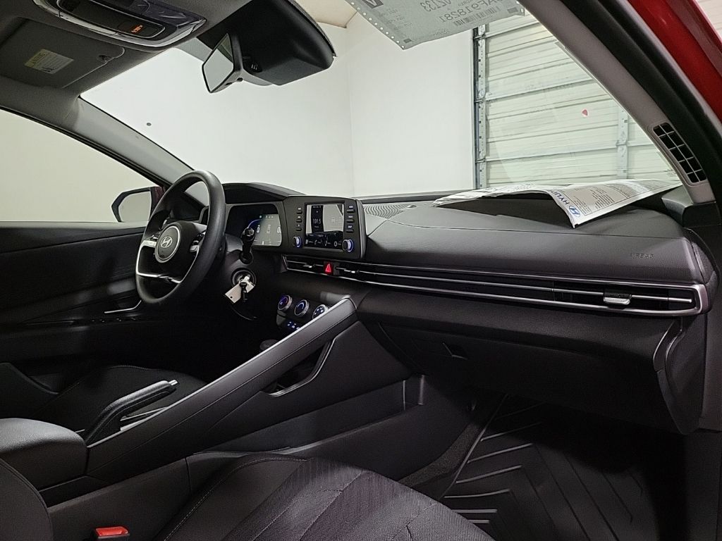 2025 Hyundai Elantra