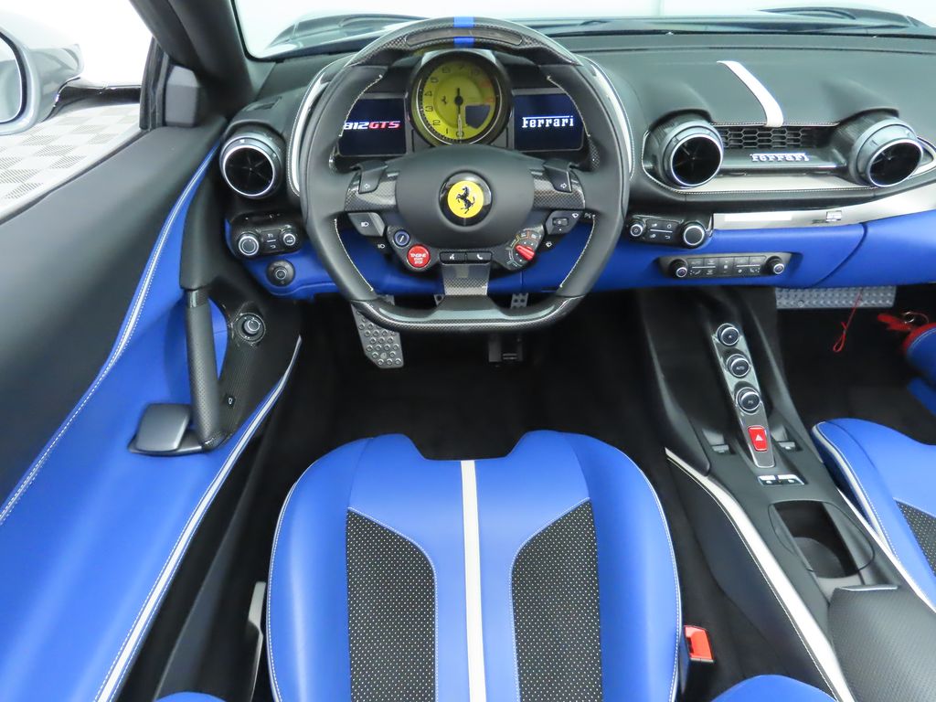 2023 Ferrari 812 GTS