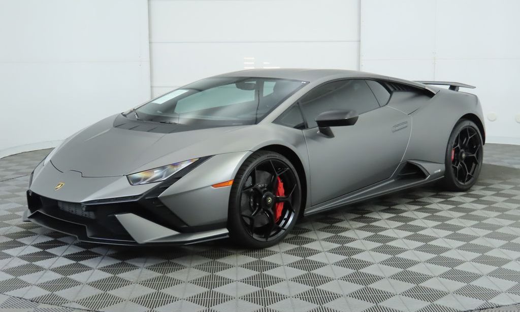 2023 Lamborghini Huracan Tecnica