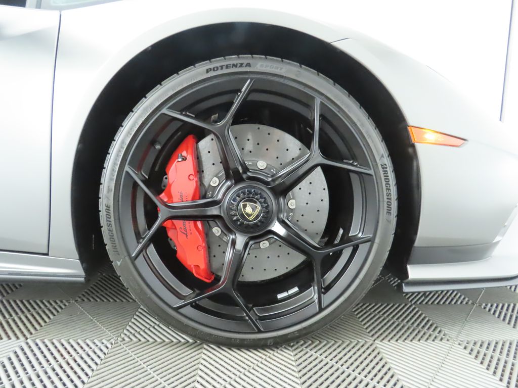 2023 Lamborghini Huracan Tecnica